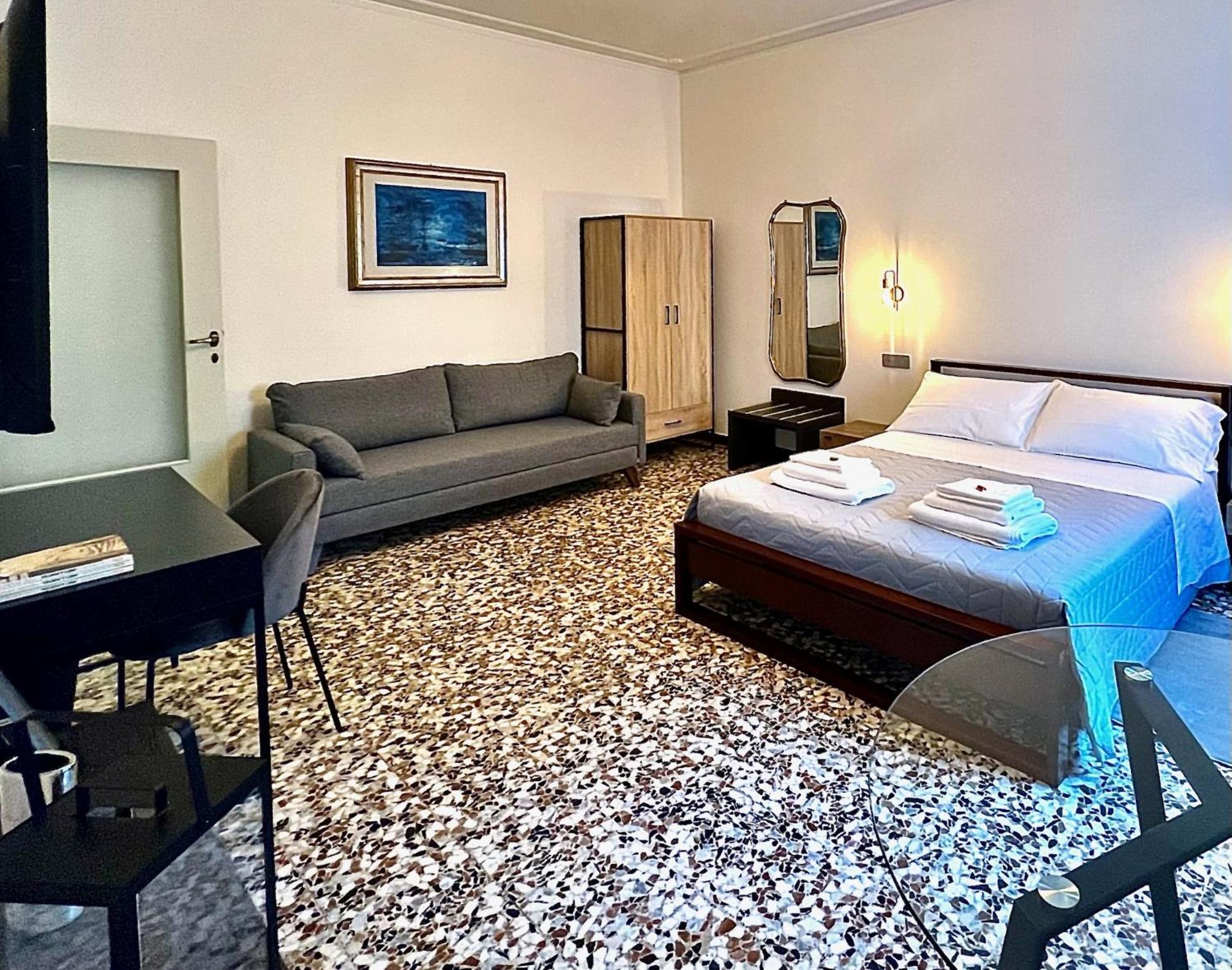 Casa Margherita ピアチェンツァ エクステリア 写真